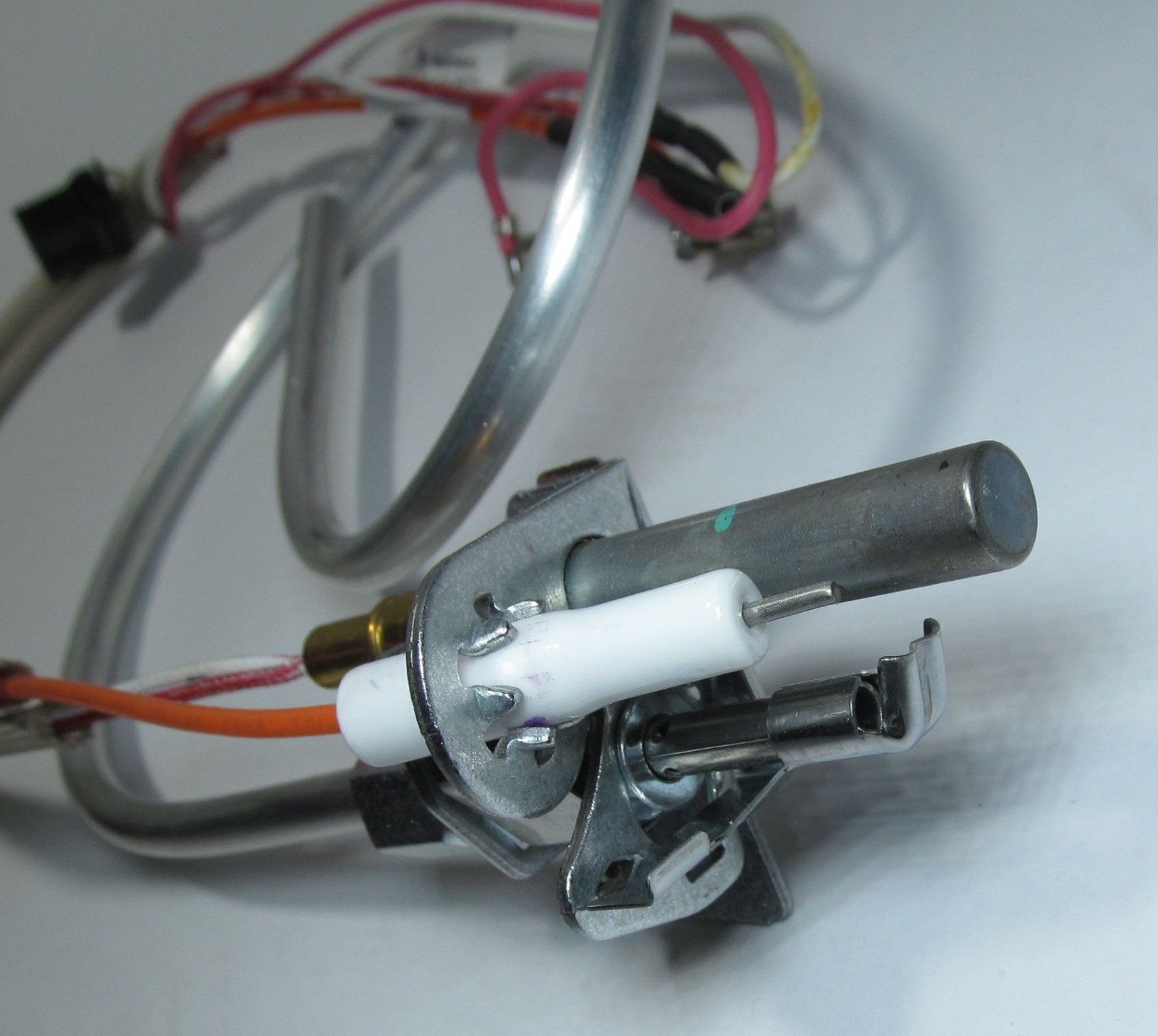 NEW RESIDEO OEM AO SMITH 100078039 WATER HEATER PILOT/ NATURAL GAS THERMOPILE