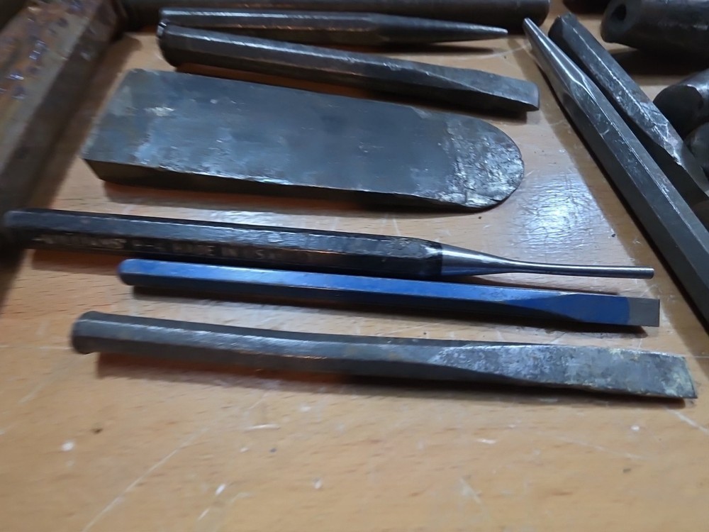 punch and chisel Lot