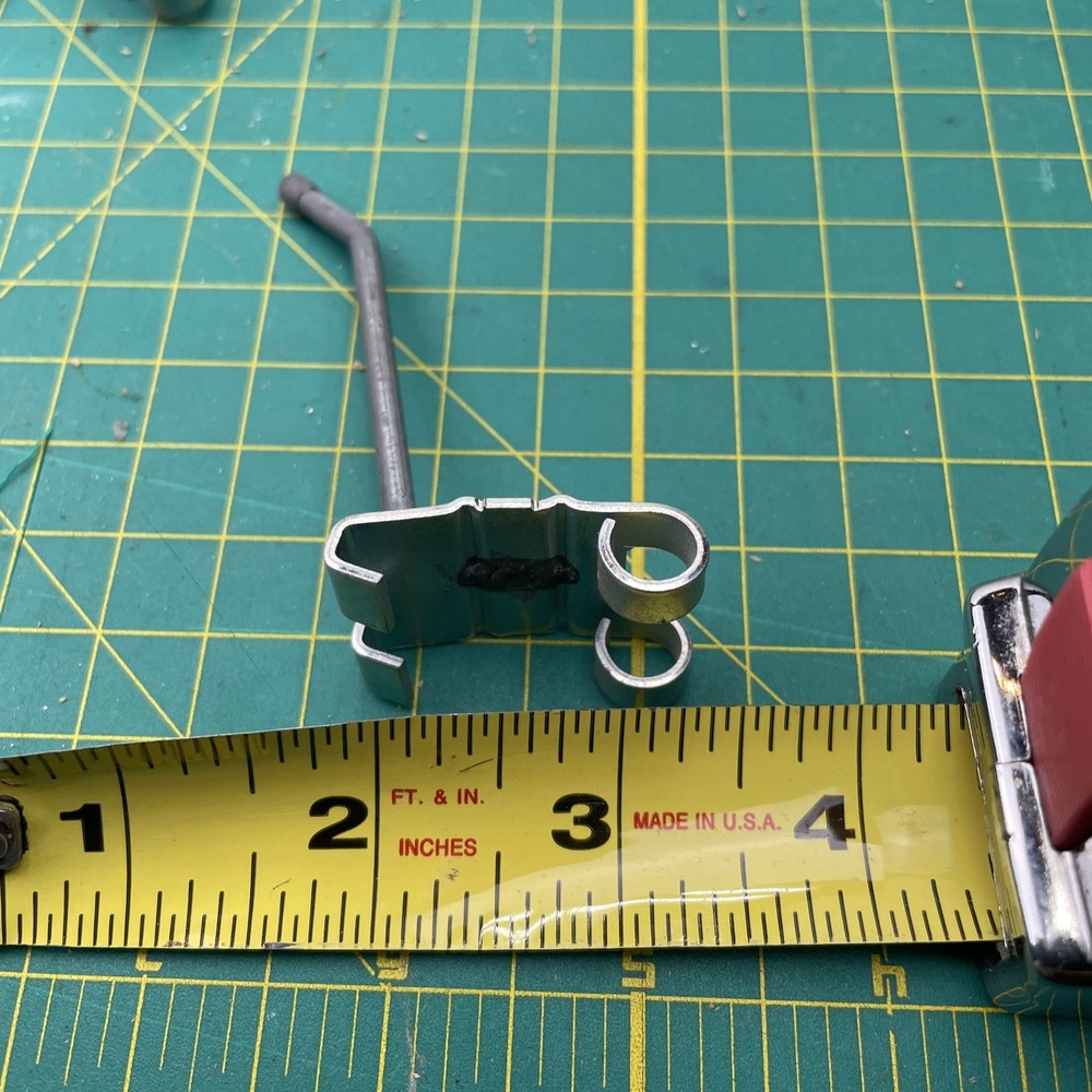 2.5" Gridwall Hooks 20 Silver Hooks For 1" Grid Wall or Mini Grid Cube Displays