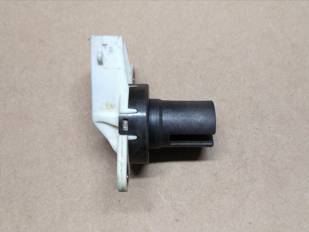 BMW diff speed sensor speedometer pulse generator OEM 62161390063
