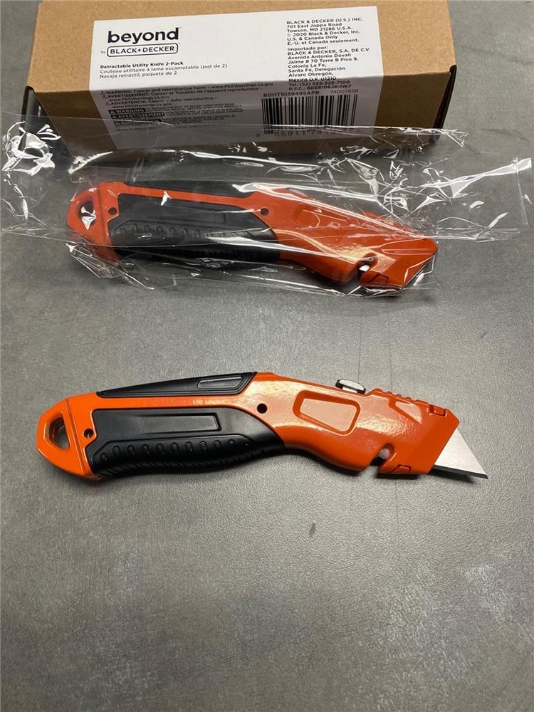 @ Black & Decker Retractable Utility Knife 2- Pack BDHT1039495APB