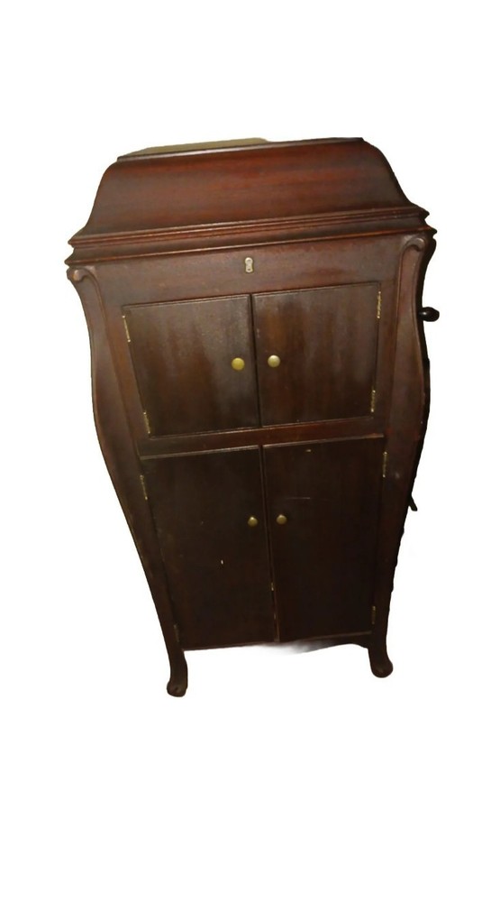 1918 Victor Victrola Wind Up Record Player