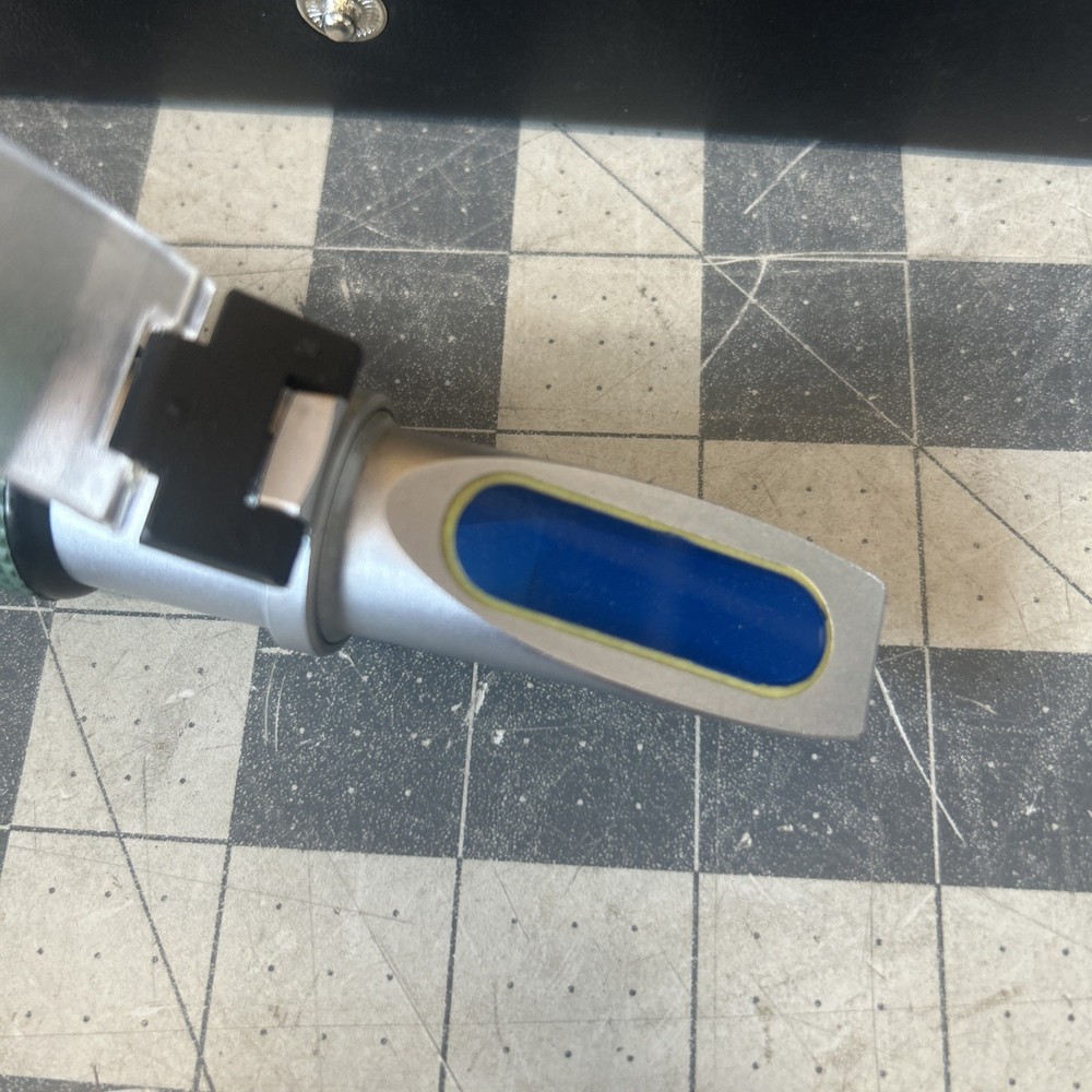 Zebra Skimmers Hand held Refractometer MT-010ATC