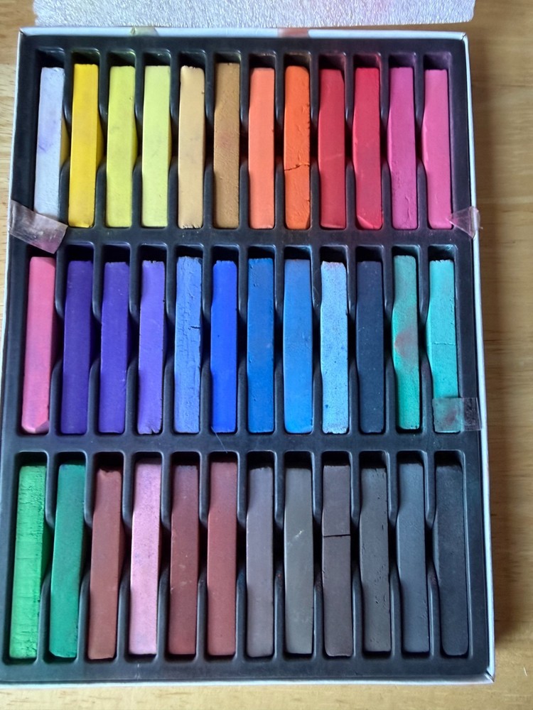 Reeves Soft Pastels x 36