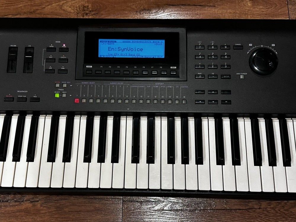 Yamaha W5 Synthesizer 76 keys Version 2 With USB Emulator
