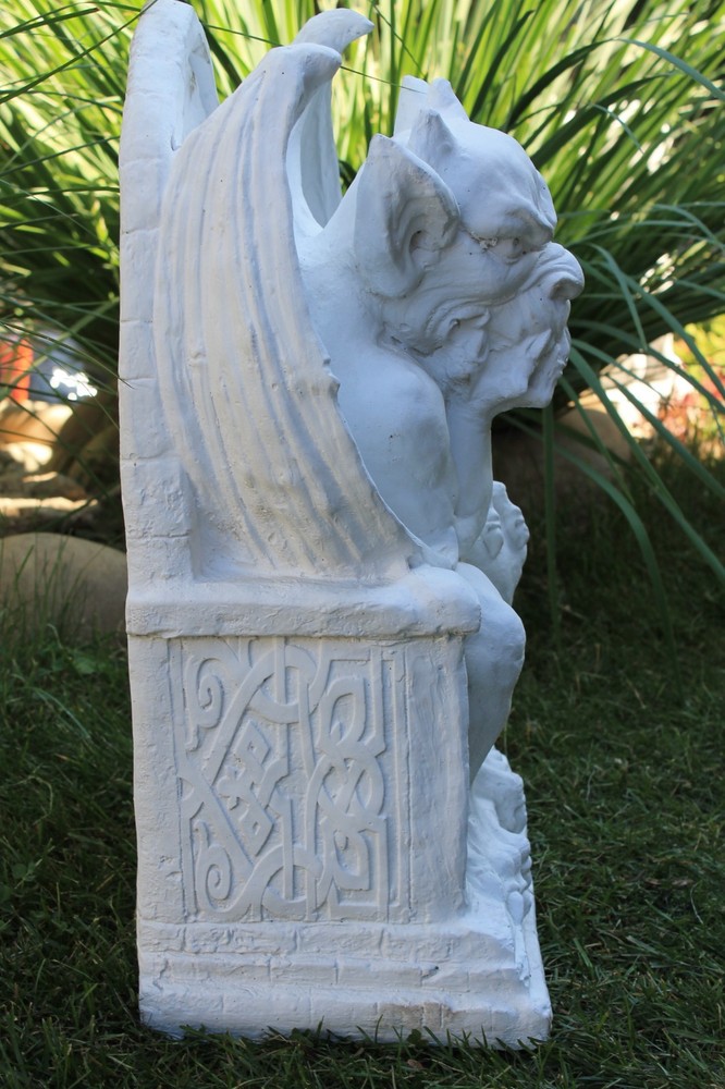 Polyurethane flexible mold with a plastic frame "Gorgul on the throne"