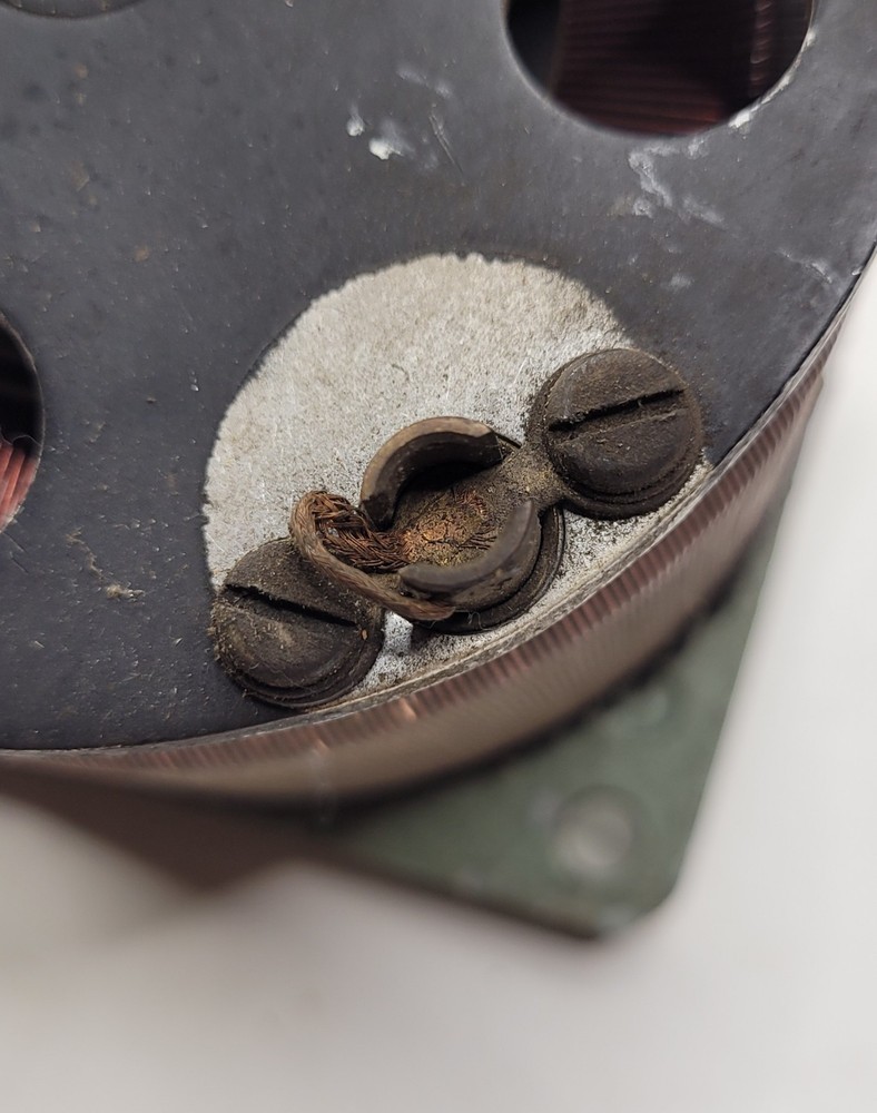 Adjust-A-Volt Variable Transformer Type 375BU Input 120V Output 0-140V Staco