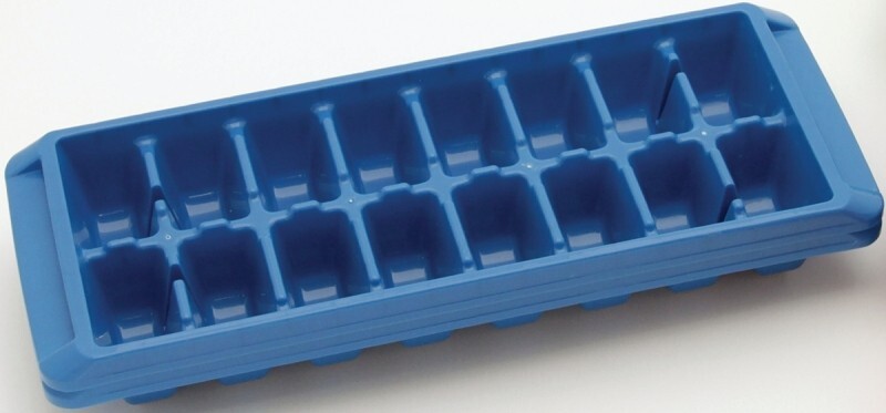 NEW CHEF CRAFT 21846 2PC SET PLASTIC STACKABLE 16 CUBE ICE CUBE TRAYS 049731