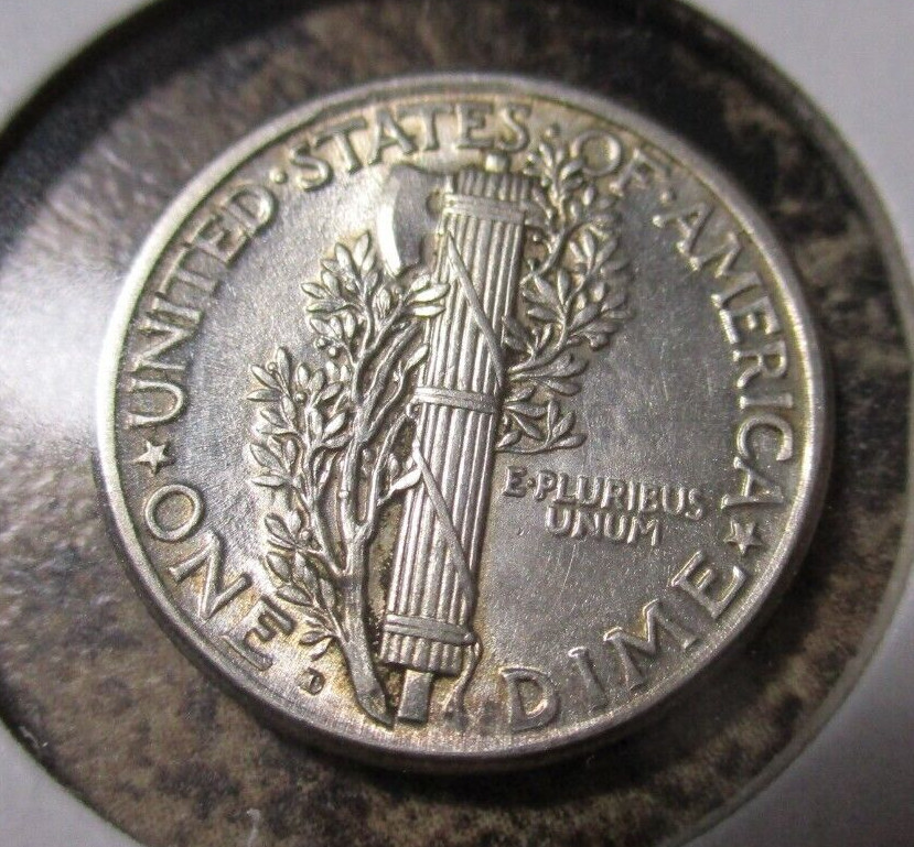 1920-D MERCURY DIME CHOICE AU/UNC SPLIT BANDS BBB