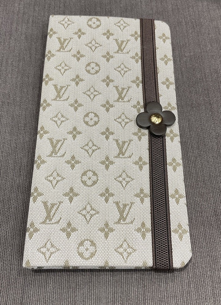LOUIS VUITTON Khaki Carnet de Notes Monogram Notebook