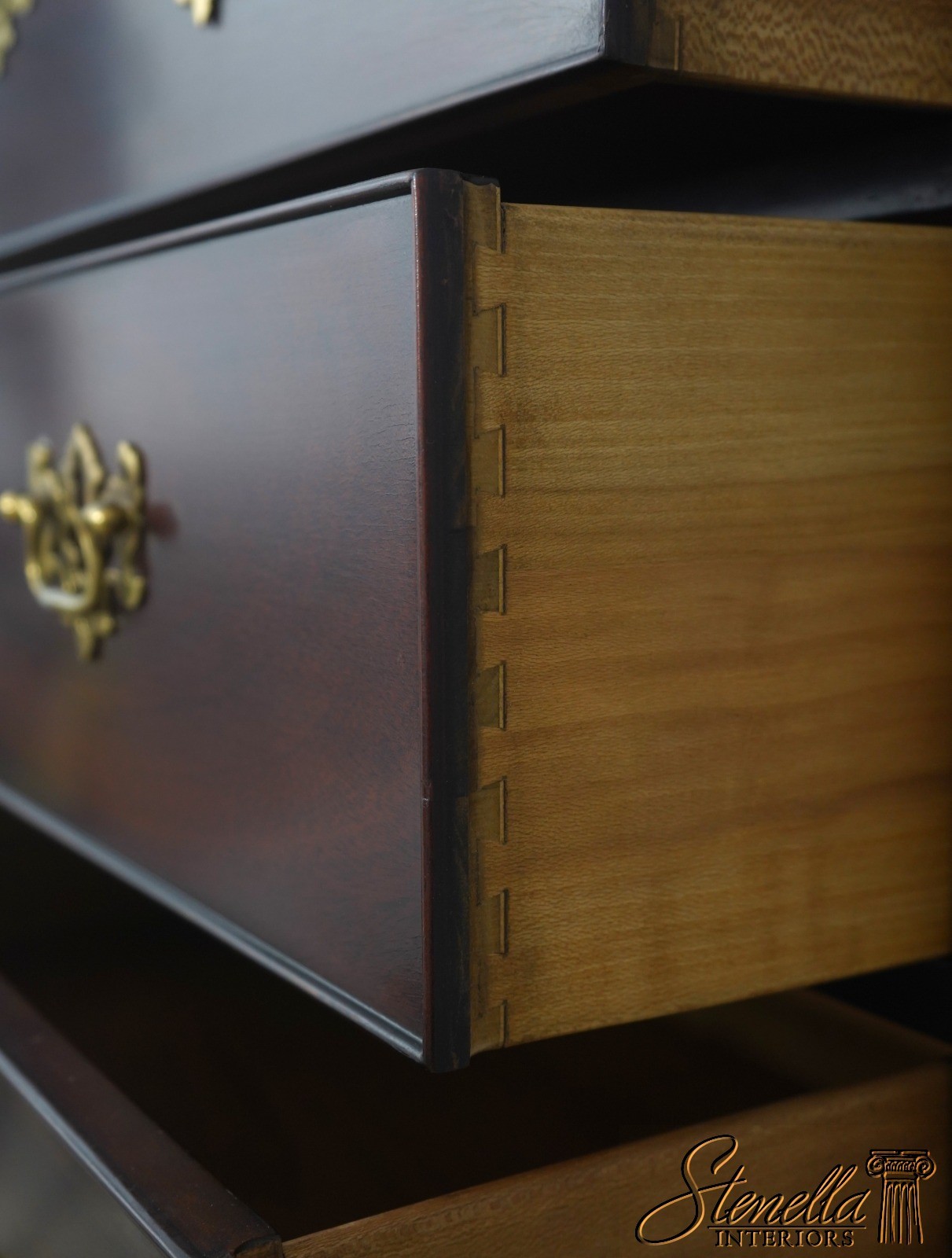 70119: KINDEL National Trust Mahogany Chest On Chest