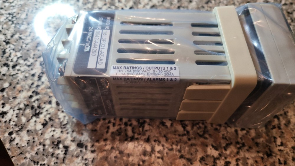 ATHENA 16L3P031-AZ-AD TEMPERATURE CONTROLLER