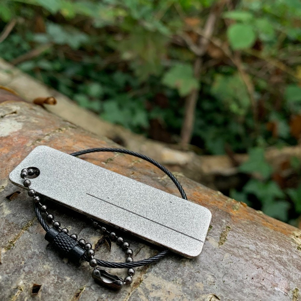 Mini Pocket Diamond Sharpening Stone | EDC Bushcraft Fishhook Sharpening Keyring
