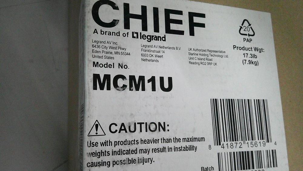 Chief FUSION Medium Flat Panel Ceiling Mount MCM1U ***NEW OPEN BOX***