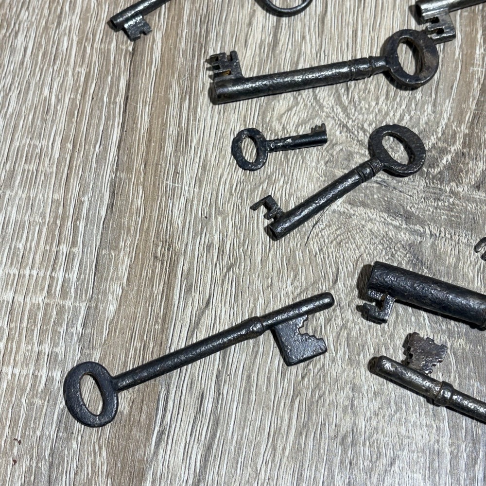 antique keys joblot
