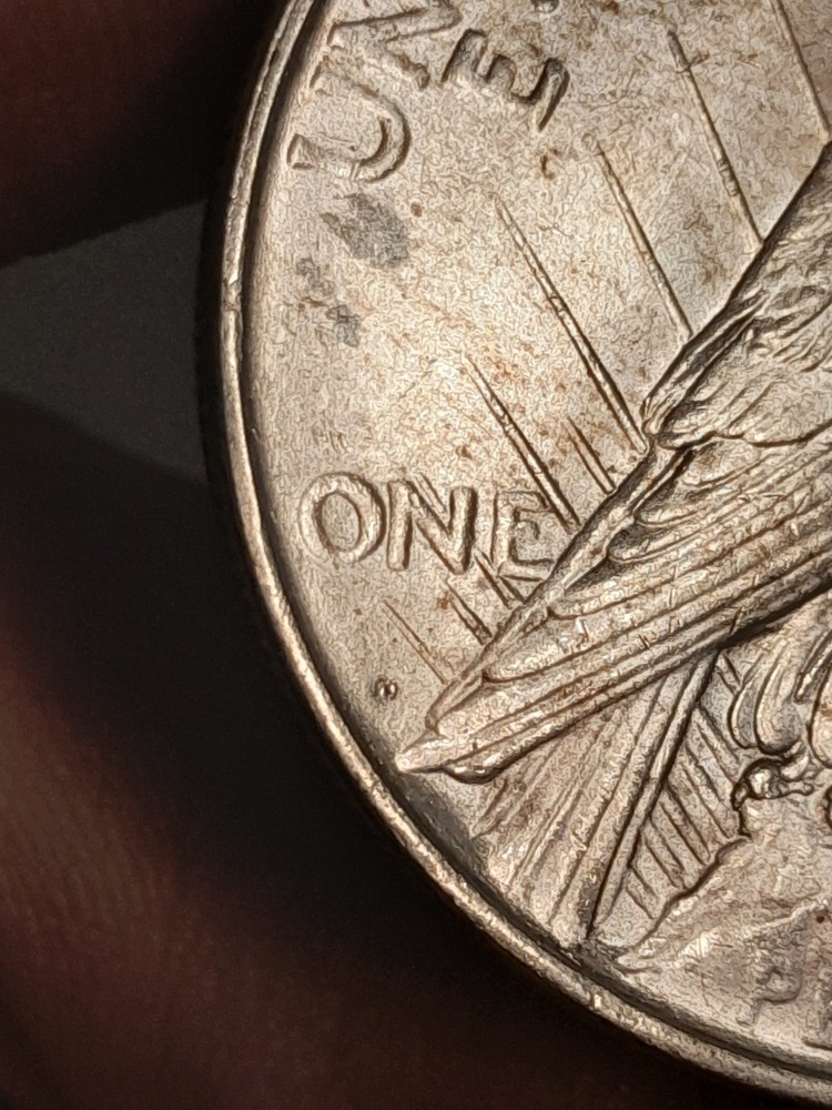 1923- D Peace Dollar BU #4