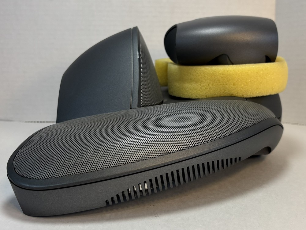 Polycom VSX 7000 NTSC Camera Video Conferencing System W/ Remote & Cables