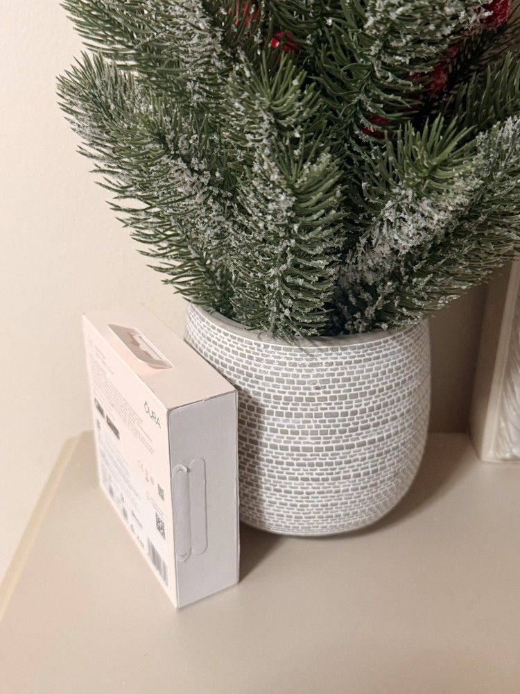 Oura Ring 4 Gold - Size 11