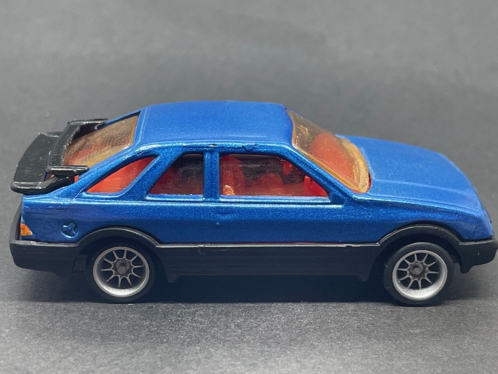 MATCHBOX 1983 FORD SIERRA - CUSTOM