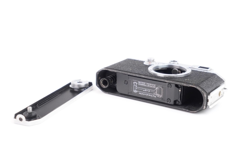 Canon IIF #106430 Rangefinder Camera. Case only.