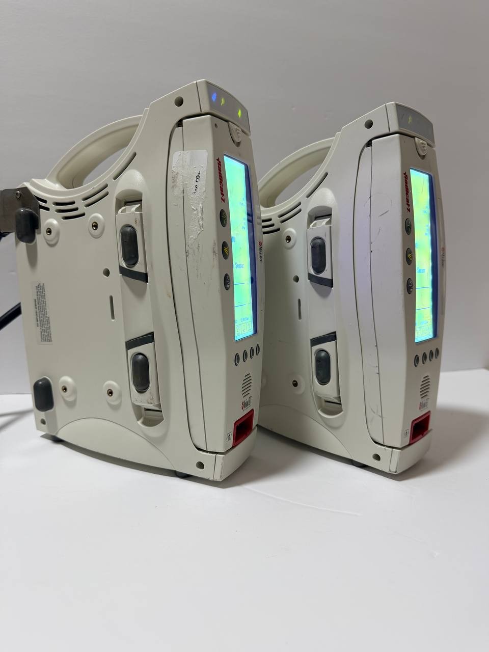 Lot of 2 Masimo Radical 7 RAINBOW Pulse Oximeter w/ docking station