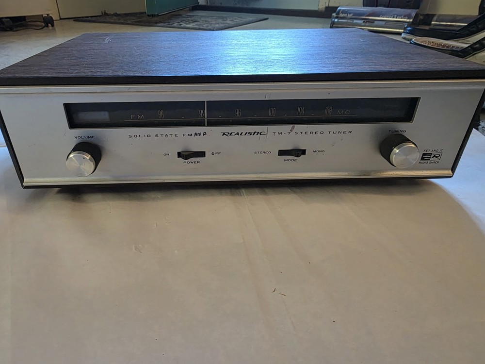 Realistic TM-7 Solid State Stereo Tuner