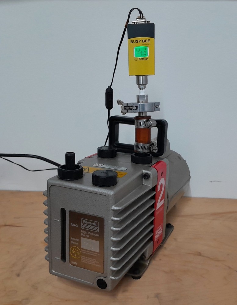 Edwards E2M2 Vacuum Pump TESTED ~0.0101 torr