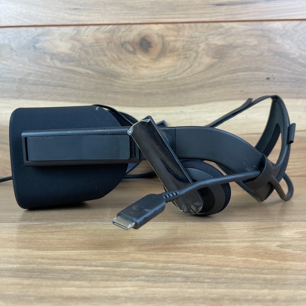 Oculus Black Built-in Microphone PC-Powered VR Gaming Headset with Controller