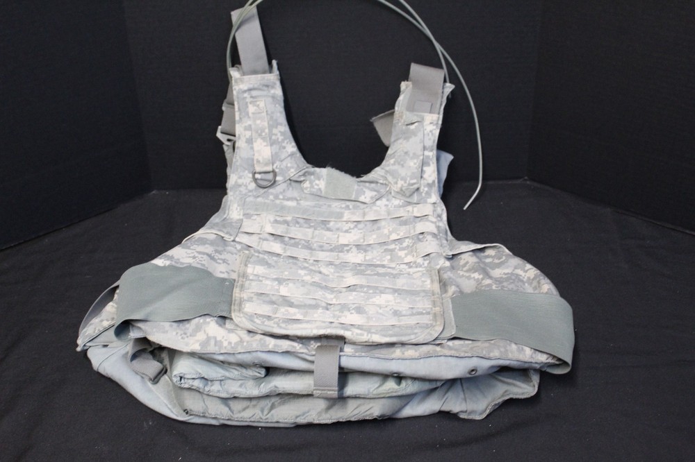 Medium Improved Outer Tactical Vest (2)