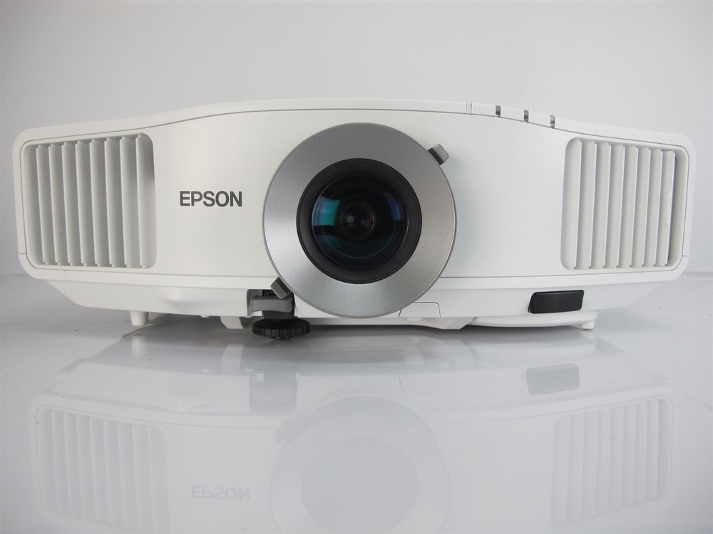 Epson PowerLite Pro G5000 LCD Projector