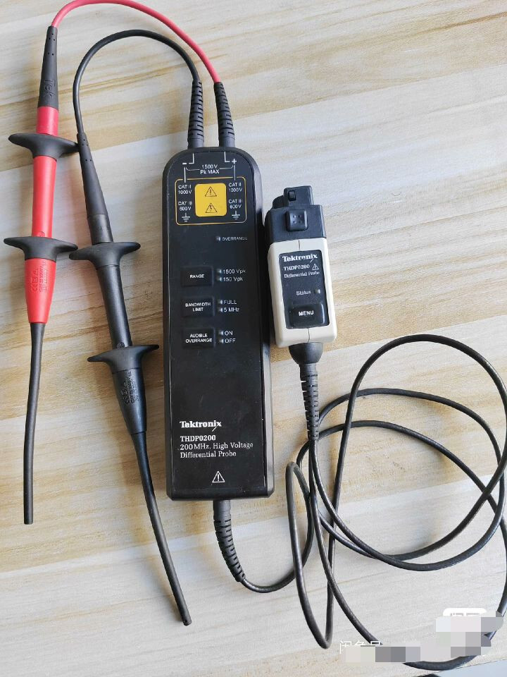 Tektronix THDP0200 200MHZ HIGH Voltage differential probe