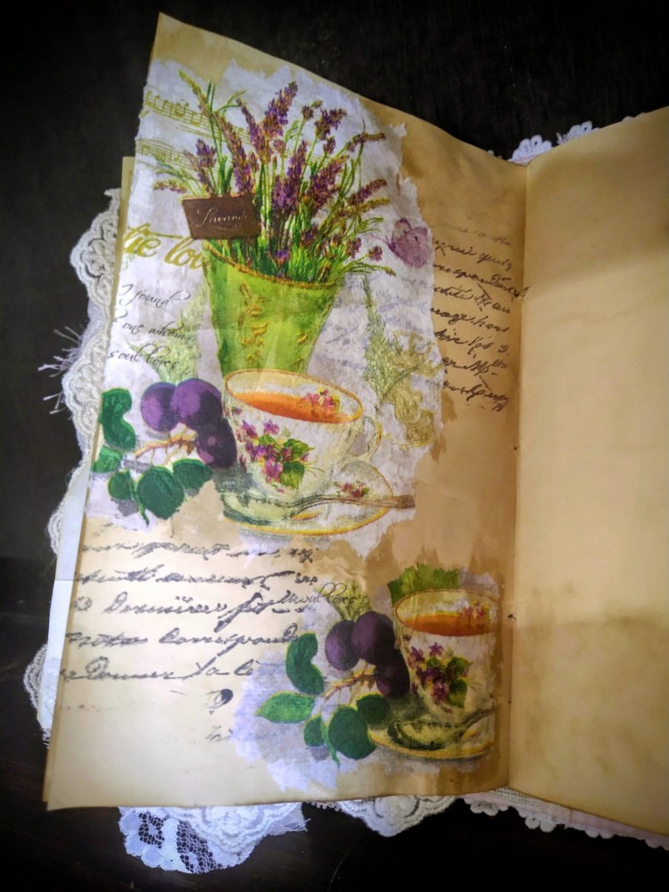 Shabby Chic Junk Journal