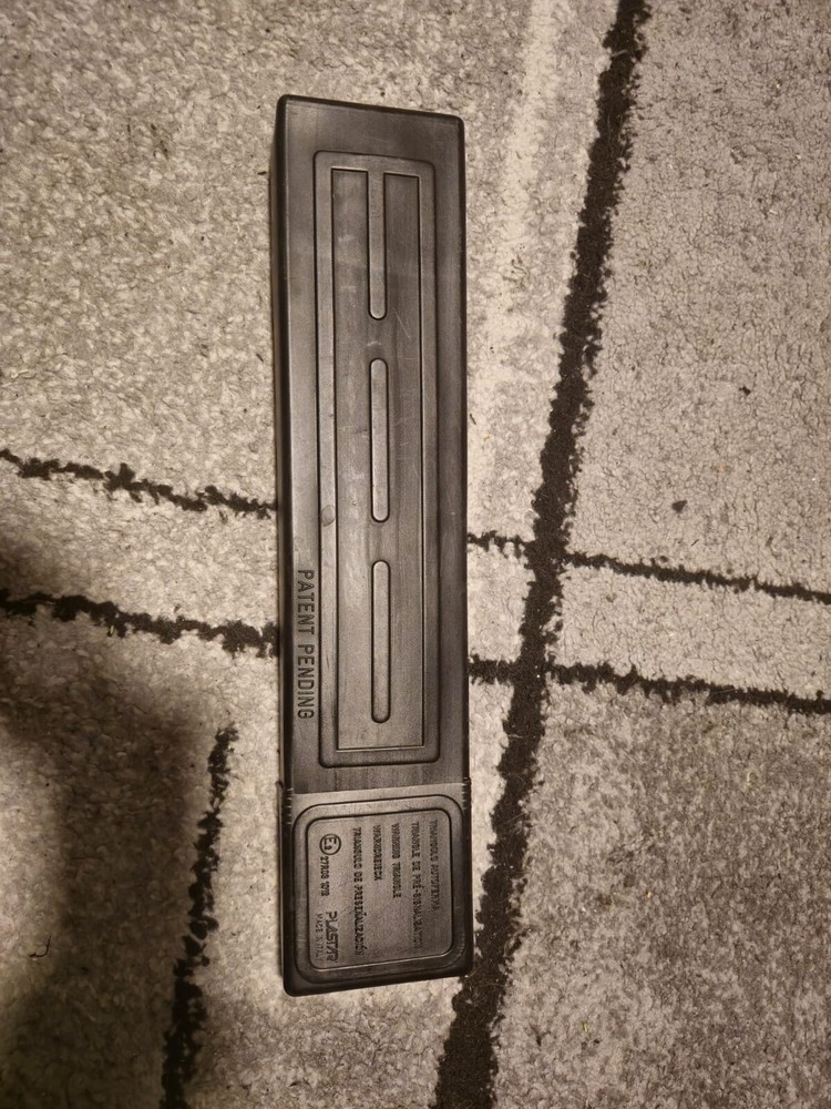 Warning Triangle - Used, Working With Light Scratches