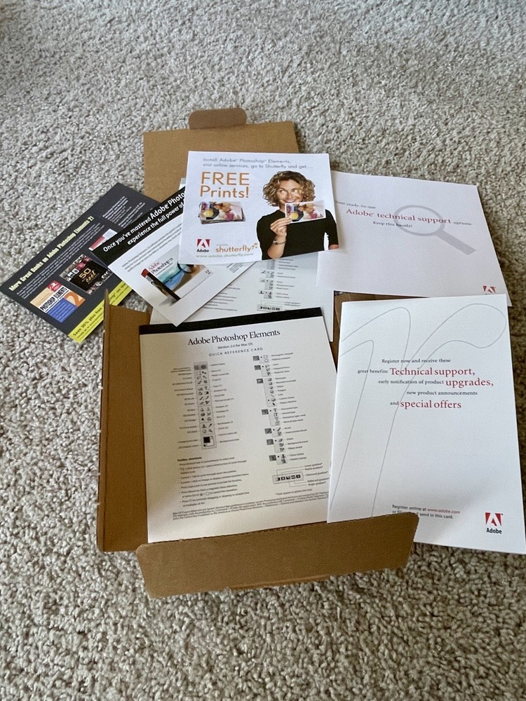 ADOBE PHOTOSHOP ELEMENTS 2.0 Original Box, Manual, CD with Serial Numbers