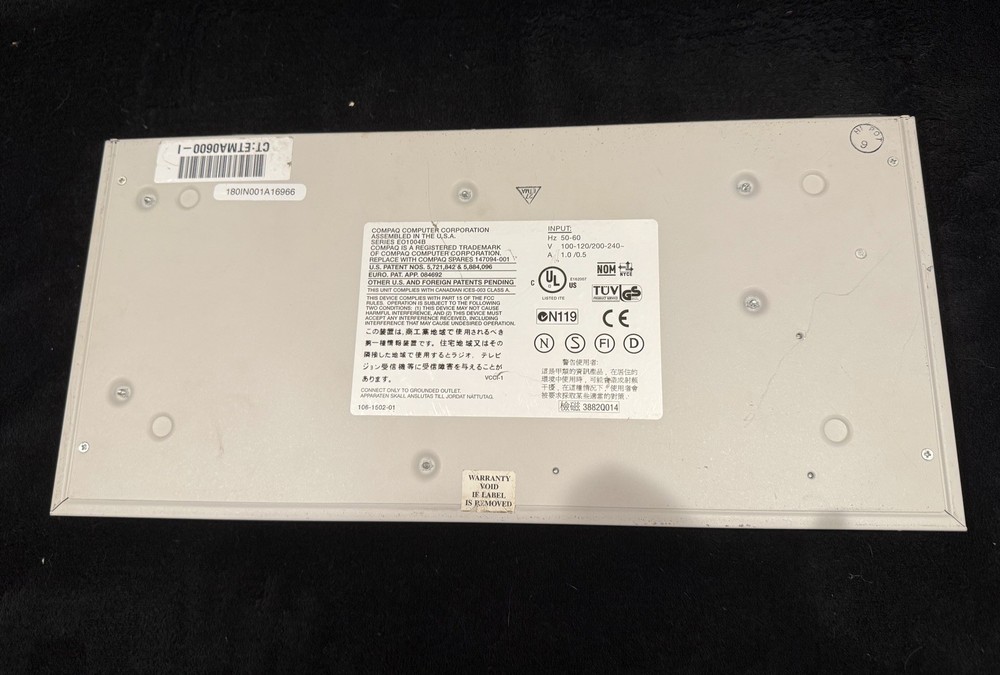 Compaq EO1004B Server Tower 8 Port KVM Console Switch Control Box__