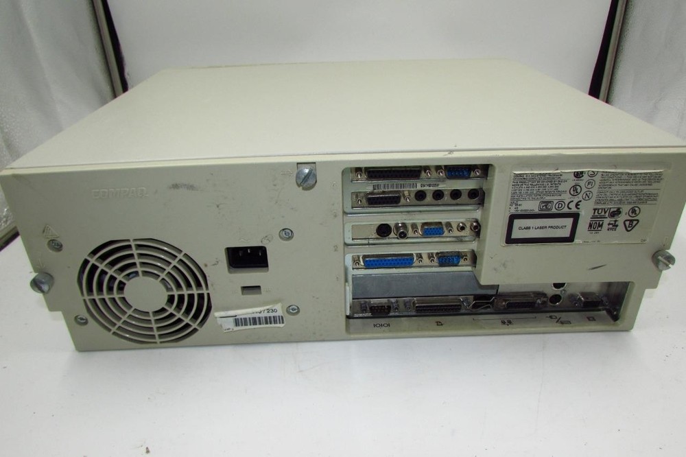 Vintage Compaq Deskpro 590 Computer PC Desktop