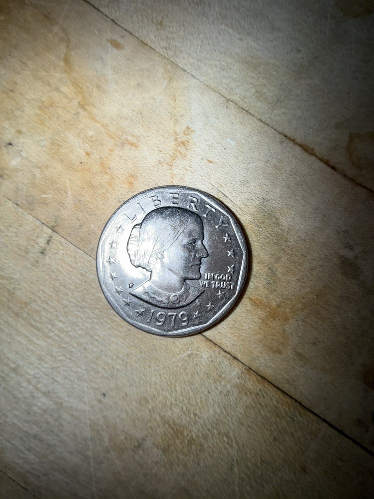 *RARE* 1979 susan b anthony dollar p mint
