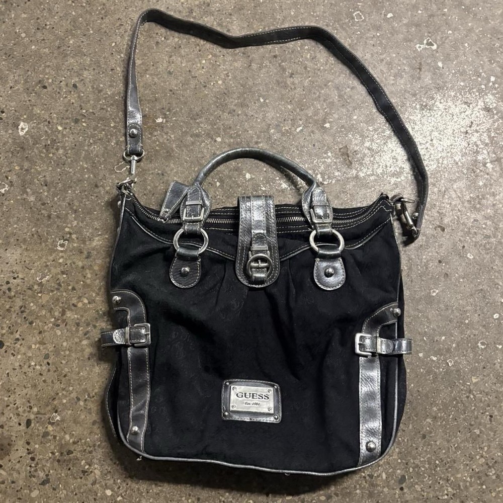 Y2K 2000s Guess Authentic Monogram Shoulder Bag Purse