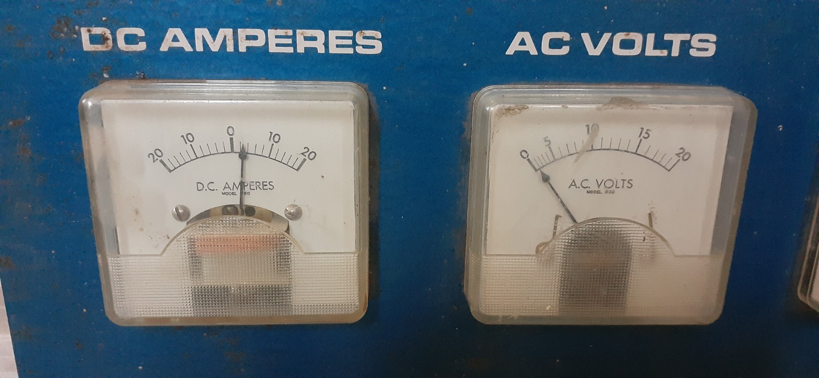 Vintage Dunleer Automotive Car Portable Alternator Tester AC/DC Volts, Ammeter