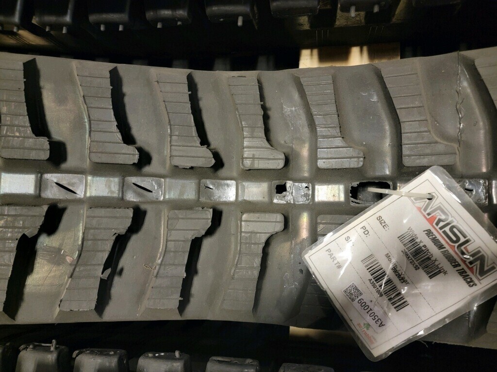 ( 2-Tracks ) DITCH WITCH Rubber Track SK-1550 SK1550 250X72X52 2507252