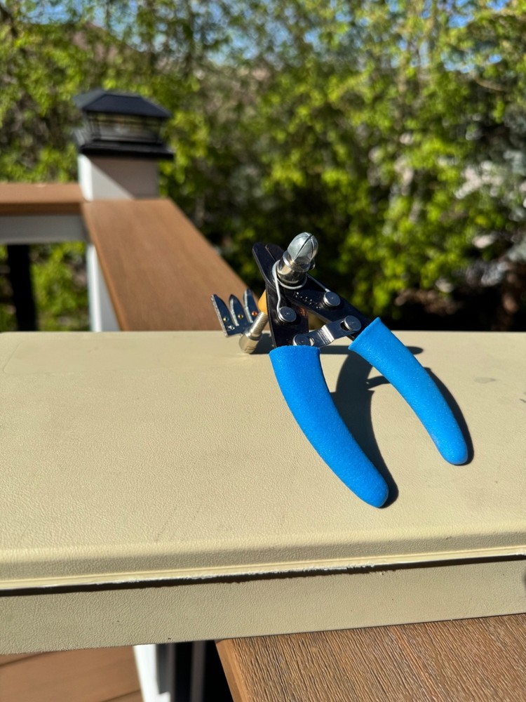 24/26 AWG wire wrap stripper, telecom protector field prep