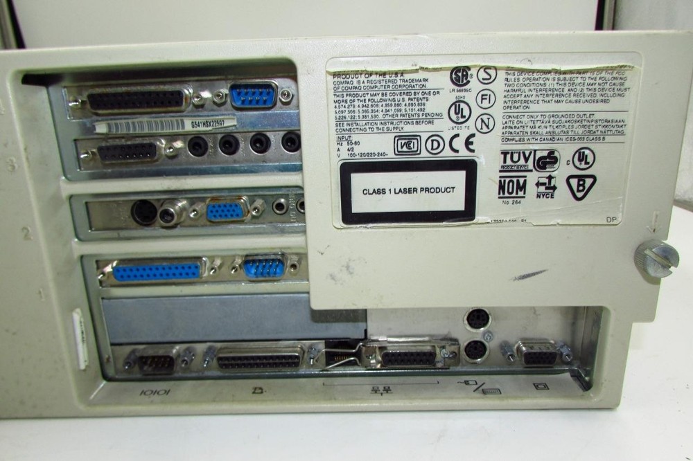 Vintage Compaq Deskpro 590 Computer PC Desktop