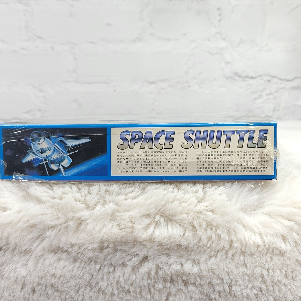 Union 1/288 Space Shuttle Challenger Model Kit New Sealed