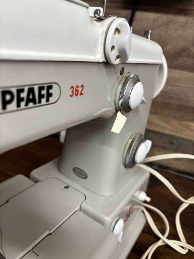 Vintage PFAFF 362 Automatic Sewing Machine IN GOOD CONDITION