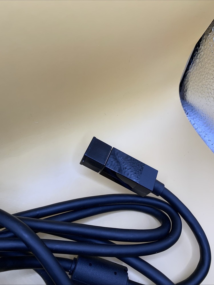 Official Microsoft Xbox One Kinect 2.0 Motion Sensor Bar 1520