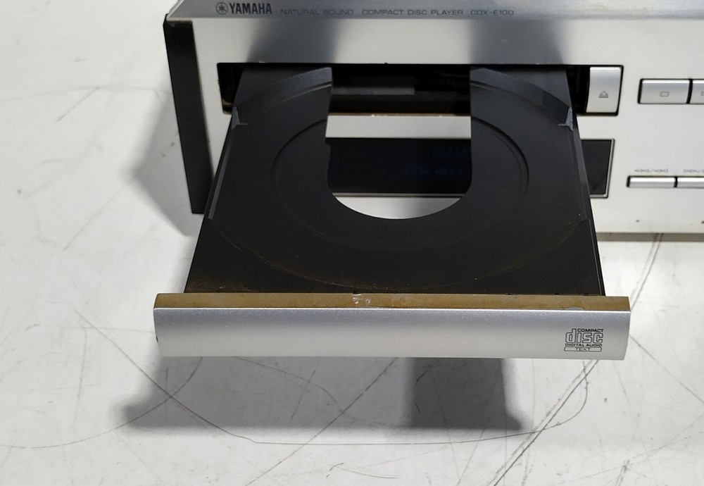 Yamaha CDX-E100 Single Disc Tray Compact Disc Vintage CD Player System