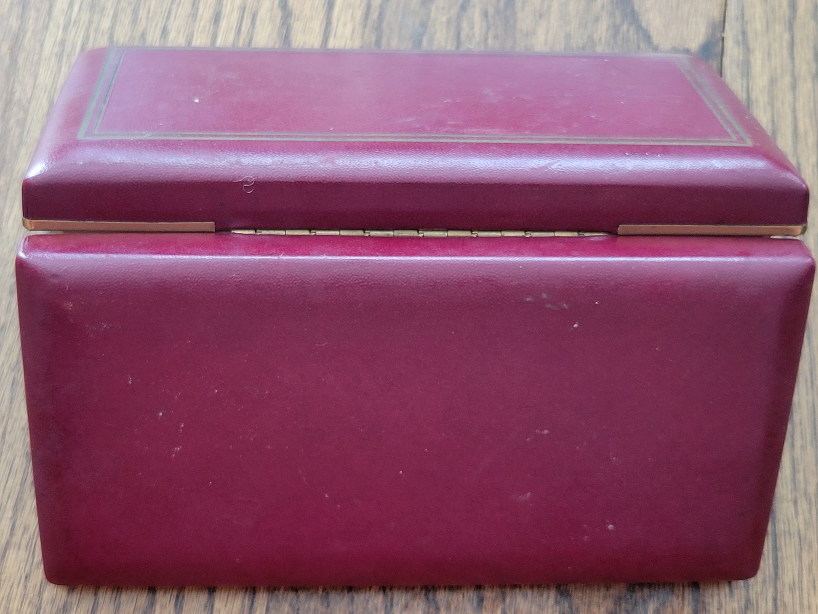 Vintage Coats & Clark's O.N.T. Sewing Box Burgundy Faux Leather Storage Case