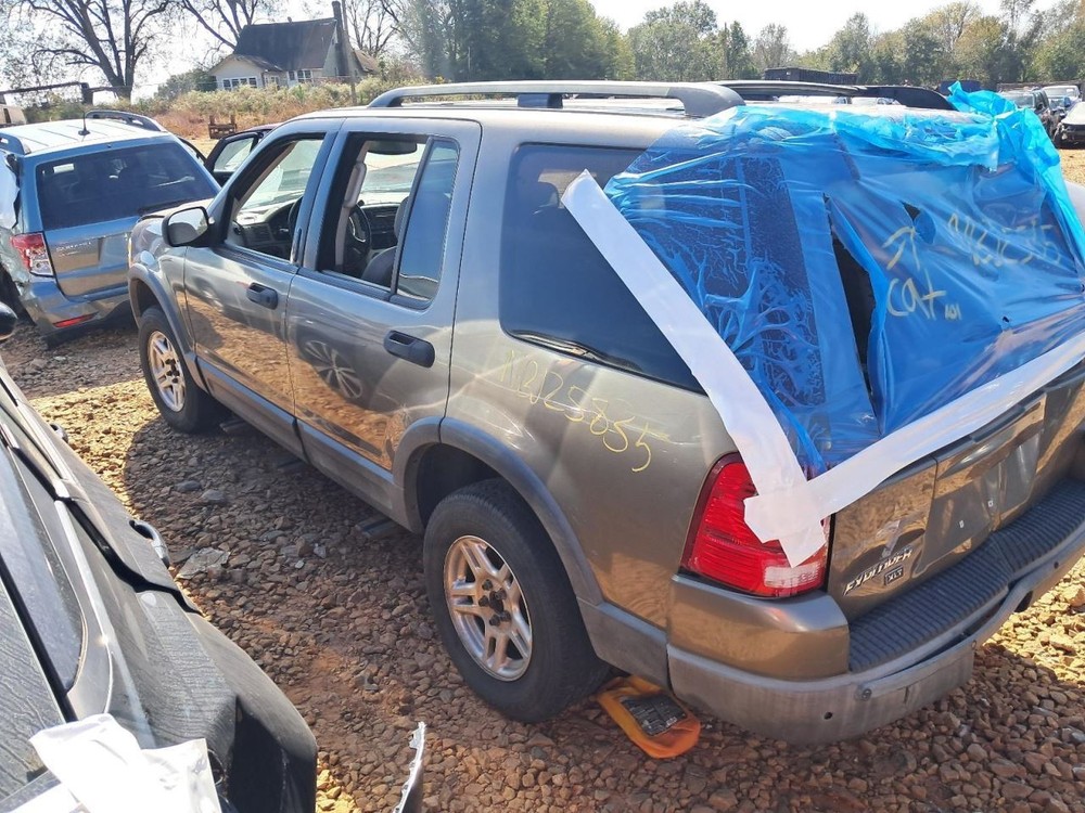EXPLORER 2003 Glove Box 4834057