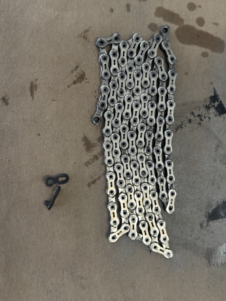 SRAM RED PC1090R CHAIN WITH POWER LINK