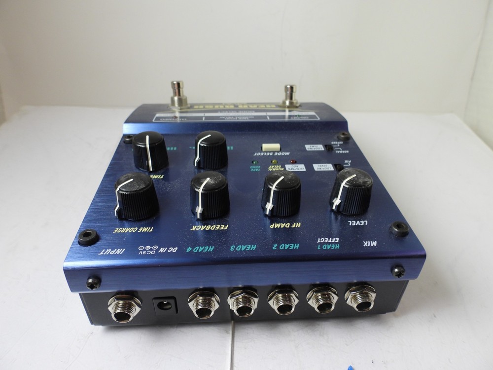 Akai E2 Headrush Echo Delay Looper Effects Pedal Free US S&H